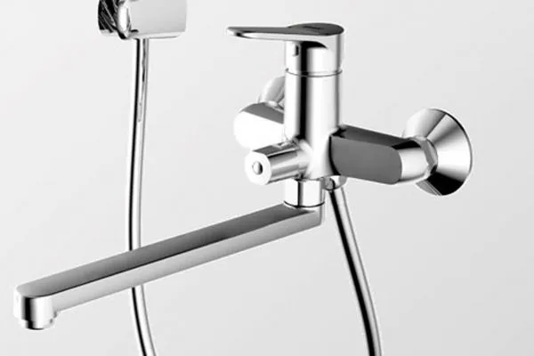 1 832 F6111147C*** LB BRAVAT ECO Смеситель для ванны с длинным изливом