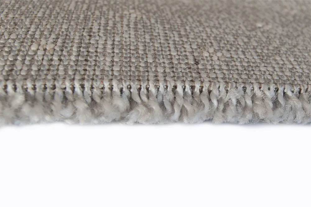 Бытовой ковролин  Matrix  3599 8 18411  серый с точками 4 м