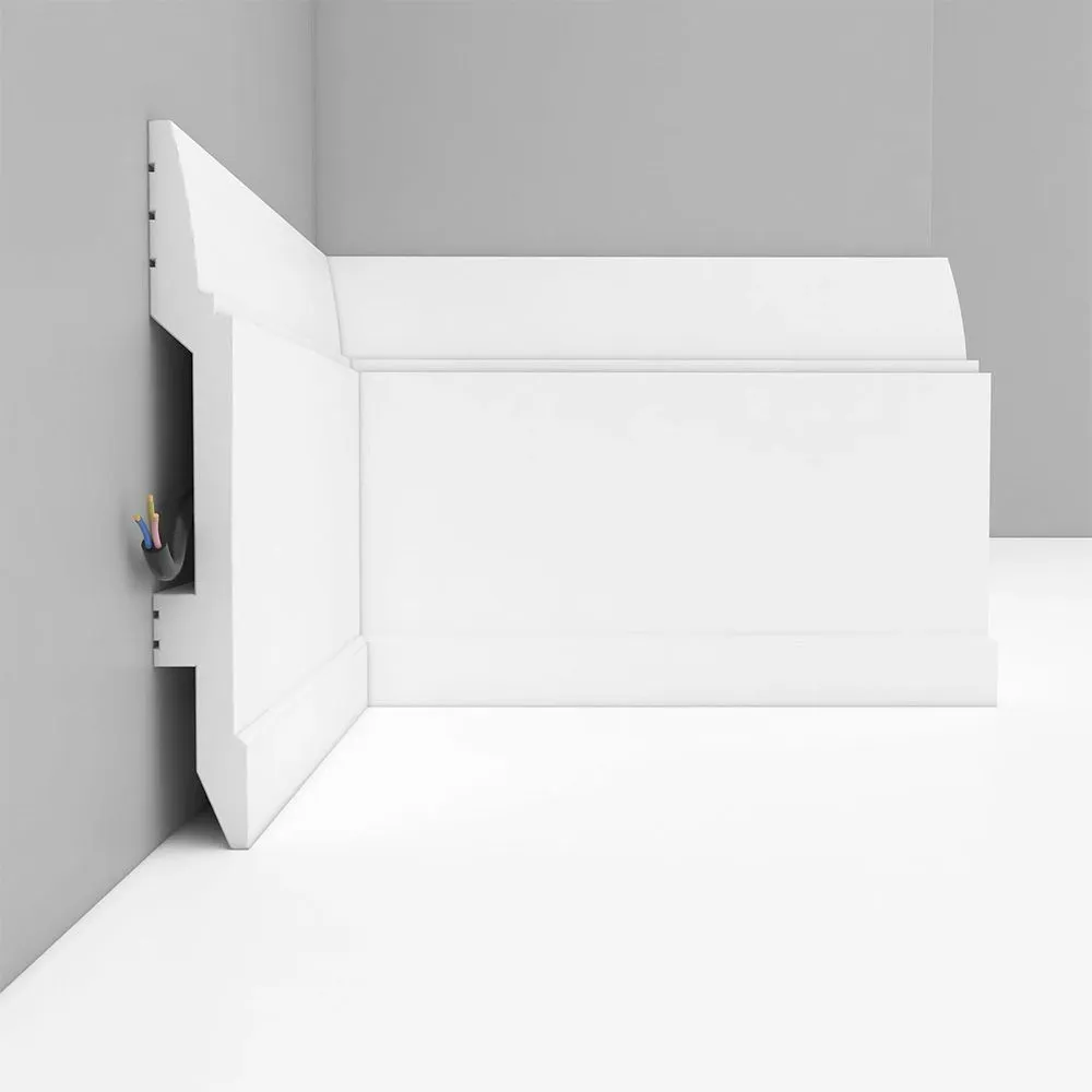 Плинтус напольный DECOMASTER D104 ДМ (150*17*2000мм)