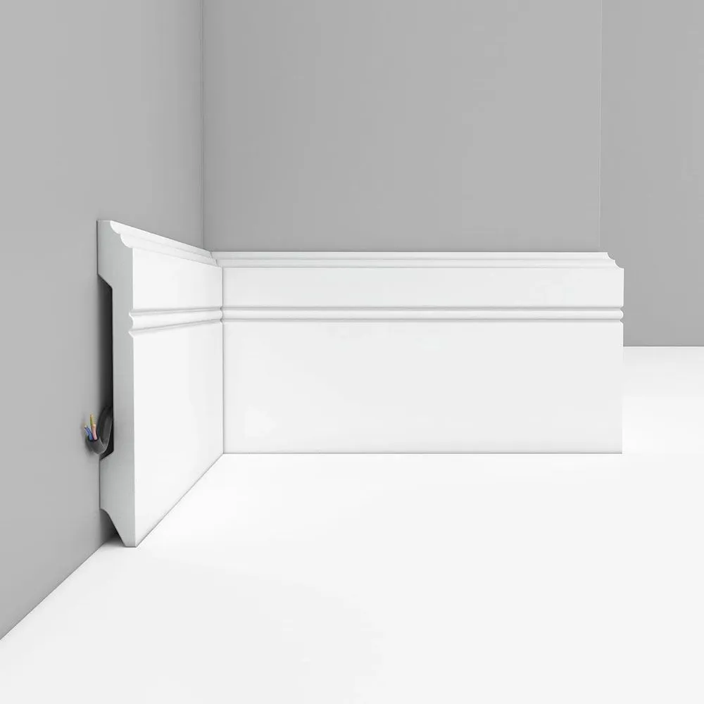 Плинтус напольный DECOMASTER D105 ДМ (107*12*2000мм)